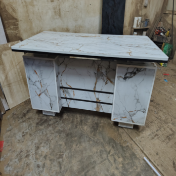 Executive office table SA0002